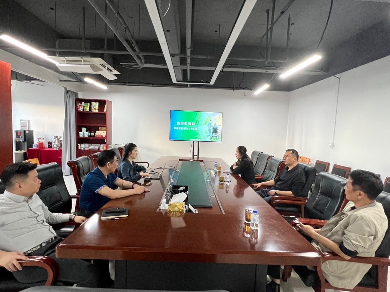 崇川區(qū)殘聯(lián)領導蒞臨我司視察指導